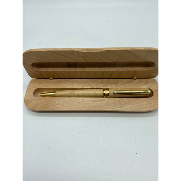 Disney‎ Animal kingdom Wooden Mechanical pencil In wooden Box - Picture 4 of 7